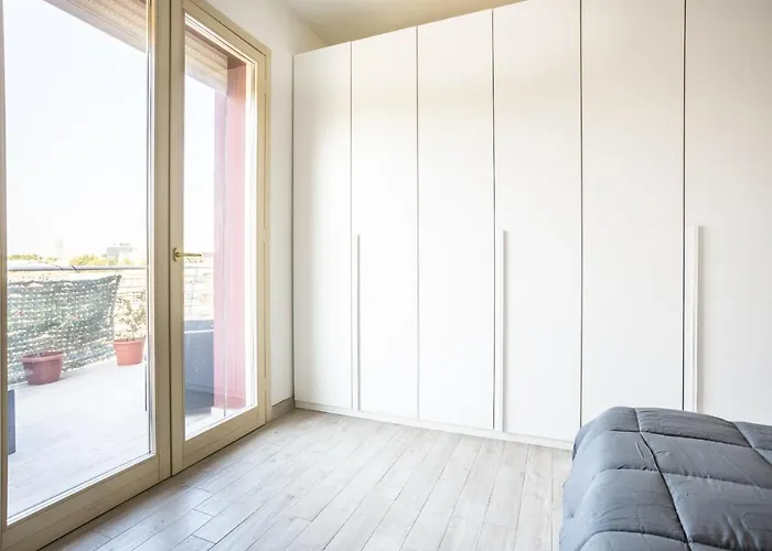 Apartment Urban Retreat -private Parking+terrace