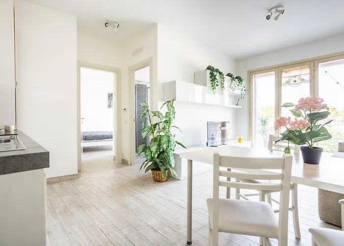 Apartment Urban Retreat -private Parking+terrace *