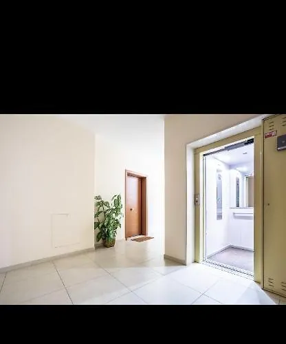 Urban Retreat -private Parking+terrace Rome