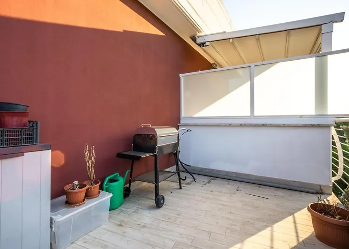 Apartment Urban Retreat -private Parking+terrace *